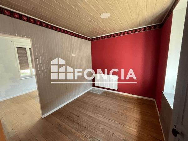 Location Maison 4 pièces 104 m² - 27 RUE BERNISSEAUX Bogny Sur Meuse 08120