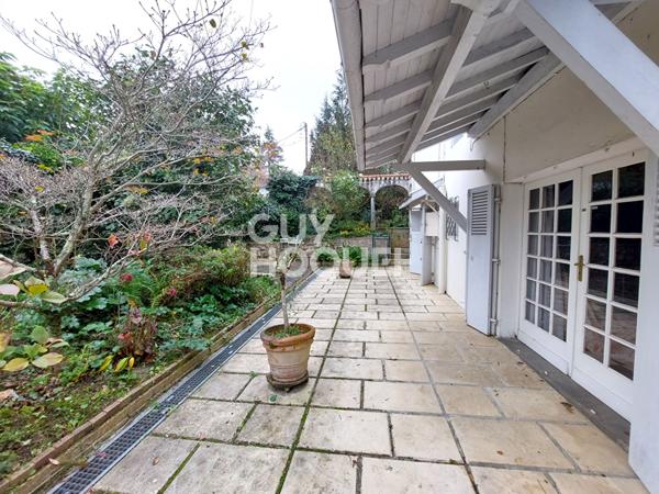 Maison Dax 7 pièce(s) proximité écoles et commerces