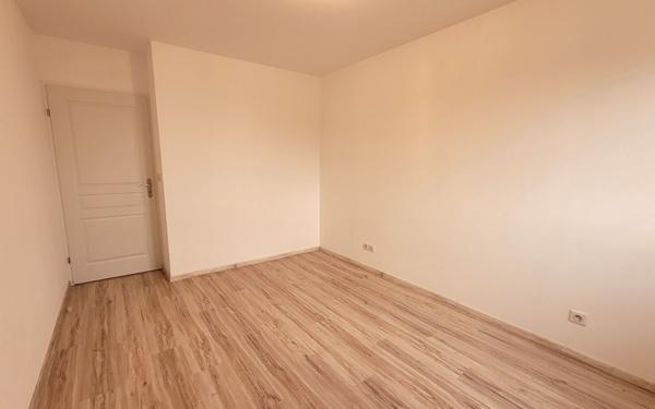 Appartement à vendre    3 pièces • 65,01 m2 Orléans