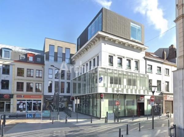 Bureaux 190 m² à vendre ou à louer - Emplacement stratégique Roubaix Hôtel de Ville, métro au pied de l’immeuble