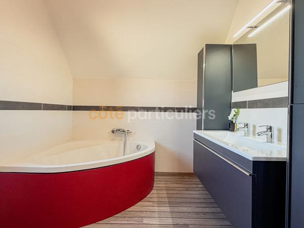 Vente Maison144 m² - 6 Pièces - MOYON VILLAGES (50860)