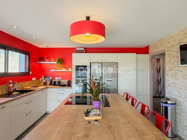 Vente Maison144 m² - 6 Pièces - MOYON VILLAGES (50860)