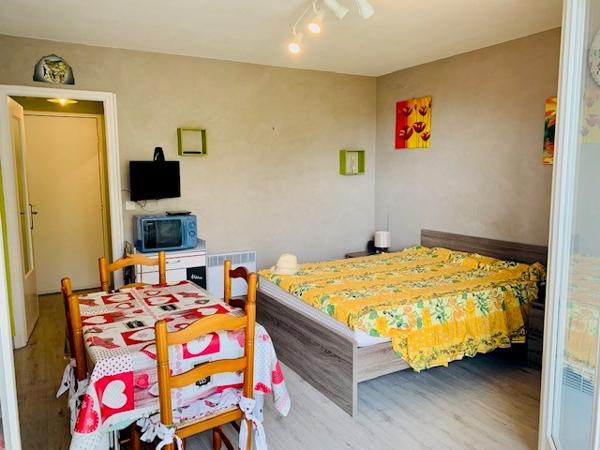 Studio aux thermes avec jolie vue