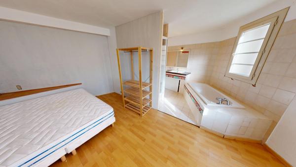 Clermont-l'Hérault (34800) Grande Maison Familiale Coeur de ville