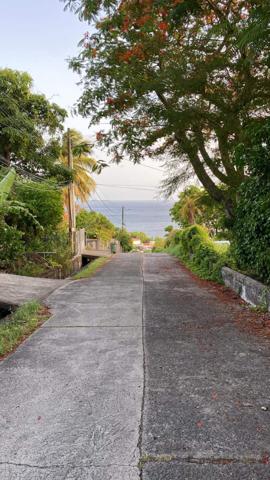 A VENDRE VUE MER SUR POINTE -NOIRE ENSEMBLE IMMOBILER DE 2 APPARTEMENTS DANS GRANDE VILLA ET UN BUNGALOW SUR 810 M² DE TERRAIN