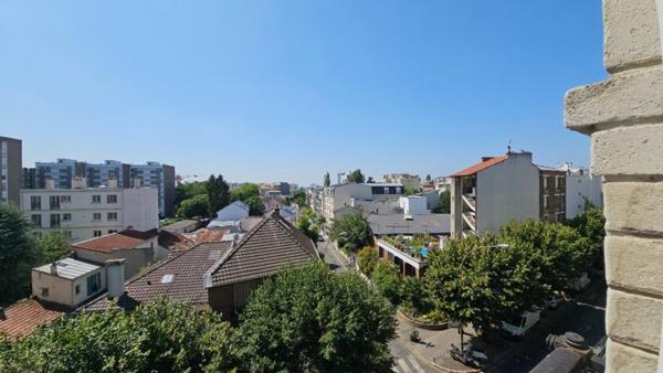 APPARTEMENT LUMINEUX LES LILAS 2MN DU METRO