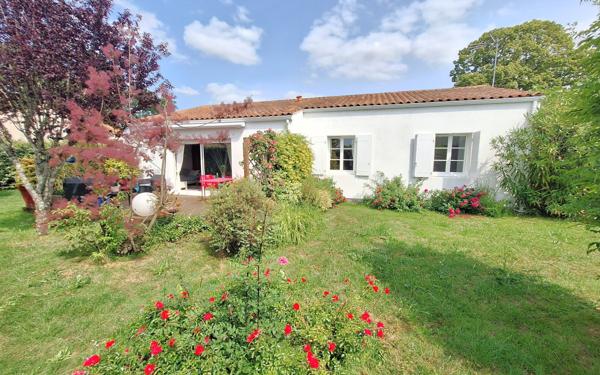 Maison à vendre    5 pièces •  Médis