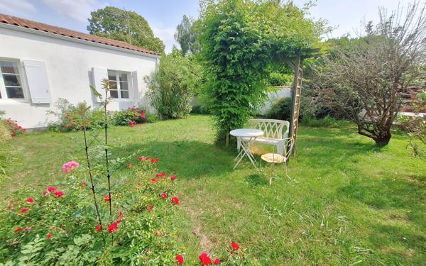 Maison à vendre    5 pièces •  Médis