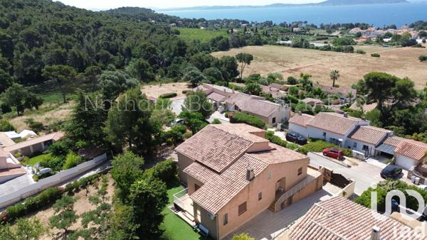 Maison à vendre 7 pièces 176 m² Carqueiranne