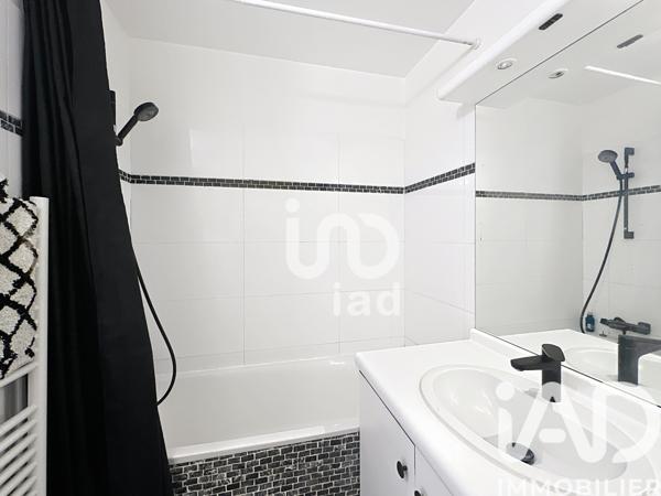 Location appartement 3 pièces 63 m² Marseille 8