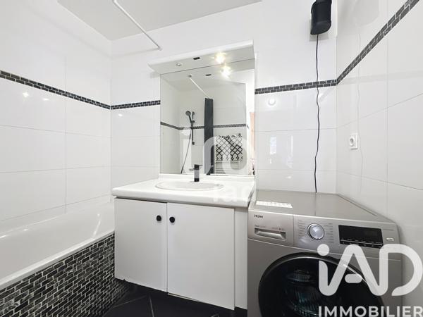 Location appartement 3 pièces 63 m² Marseille 8