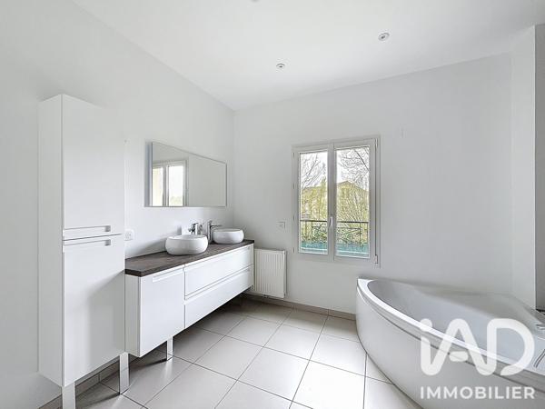 Maison à vendre 6 pièces 146 m² Verrières-le-Buisson