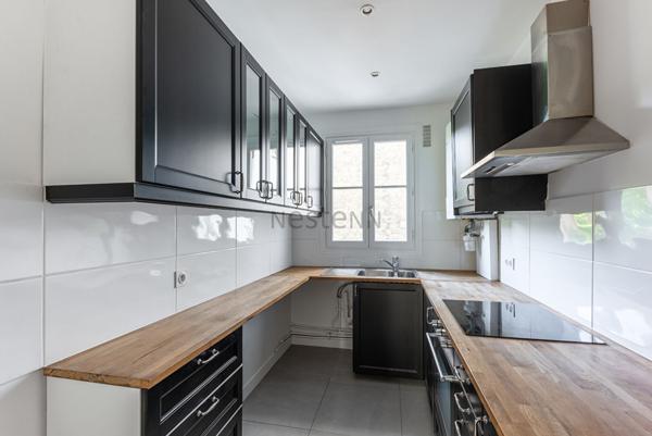 Appartement Paris 4 pièce(s) 110.16 m2