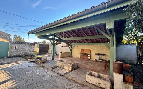 Maison à vendre    4 pièces •  Vélines