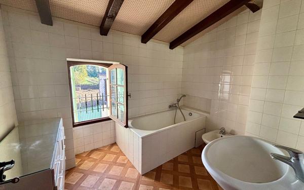 Maison à vendre    4 pièces •  Vélines