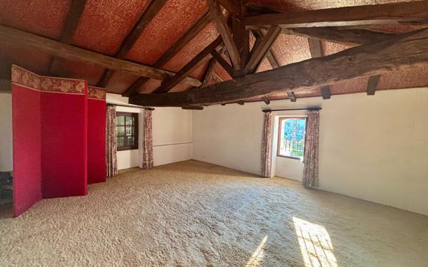 Maison à vendre    4 pièces •  Vélines