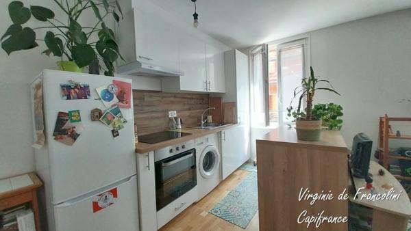 Saint-Maurice-A vendre appartement 2 pièces-Rénové-32 m2-Cave-Proche Bois de Vincennes-Bords de Marne-Ligne 8