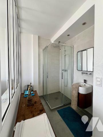 Exceptionnel ! VUE MER POUR CET APPARTEMENT AVEC 3 CHAMBRES donnant sur la plage de Toulhars