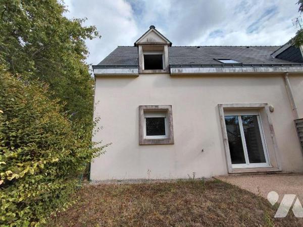 Titre : Maison 4 pièces avec garage et jardin - Pontivy

À vendre à Pontivy (56300), maison m...