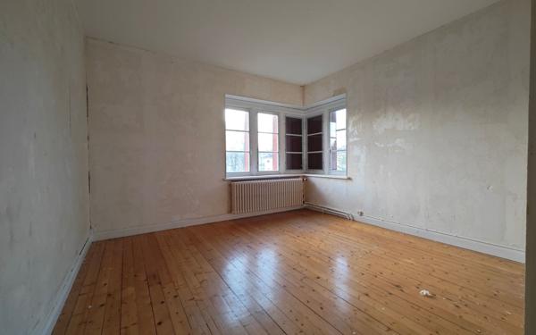 Maison à vendre    5 pièces •  Tavaux