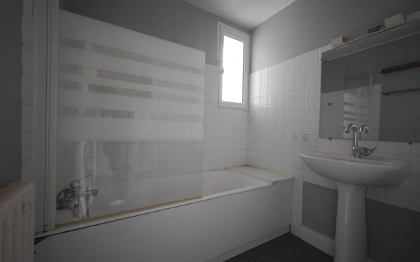 Maison à vendre    5 pièces •  Tavaux