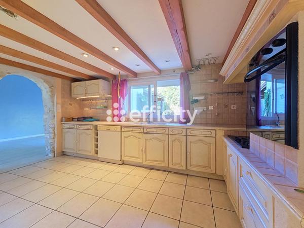 Maison
         6 pièces
        - 127 m² 214 900 €*
