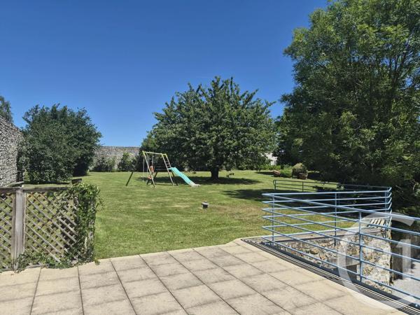 Maison à vendre  12 pièces - 480 m 2   YQUELON  - 50