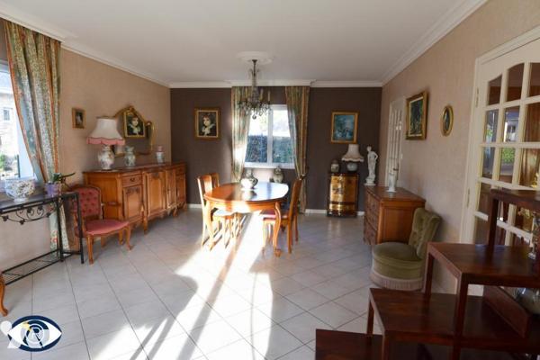 Un pavillon sur sous sol enterré