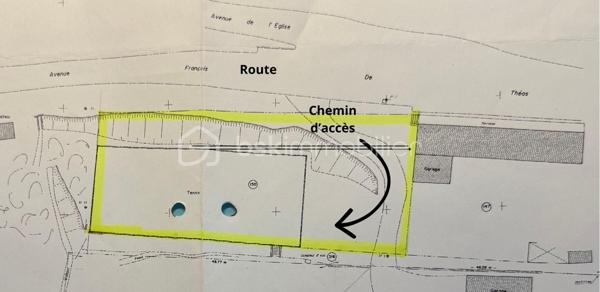 Terrain de 1 370 m²