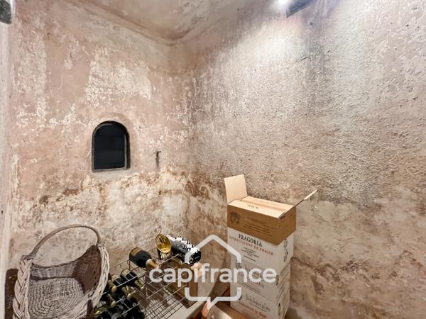 Maison à vendre 5 pièces LA GARDE (83), piscine, entièrement rénovée