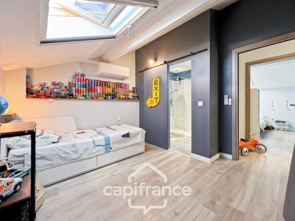 Maison à vendre 5 pièces LA GARDE (83), piscine, entièrement rénovée