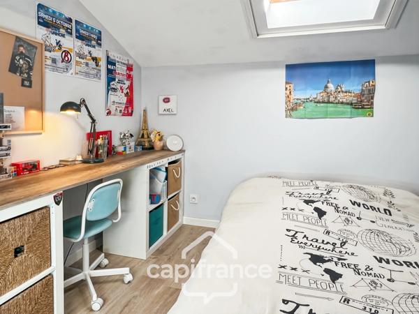 Maison à vendre 5 pièces LA GARDE (83), piscine, entièrement rénovée