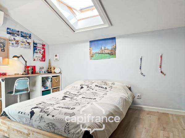 Maison à vendre 5 pièces LA GARDE (83), piscine, entièrement rénovée
