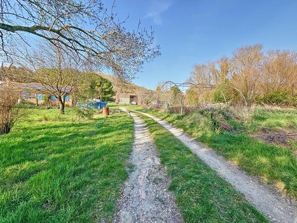 Nouveauté : Havre de paix au pied des collines