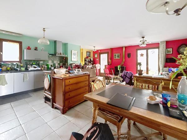 Nouveauté : Havre de paix au pied des collines