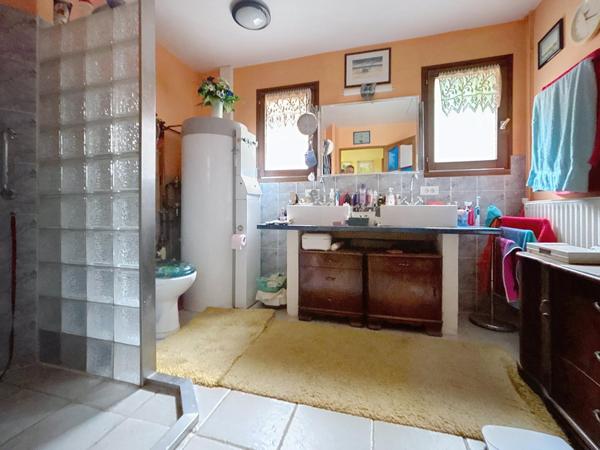 Nouveauté : Havre de paix au pied des collines