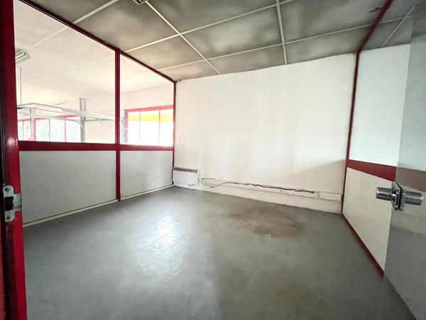Location Local commercial475 m² - 1 Pièce - MONTAUBAN (82000)