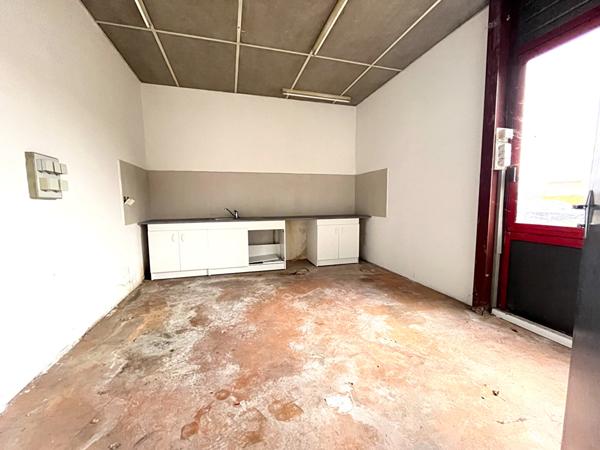 Location Local commercial475 m² - 1 Pièce - MONTAUBAN (82000)