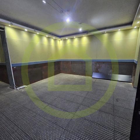 Local commercial à NICE (06300)