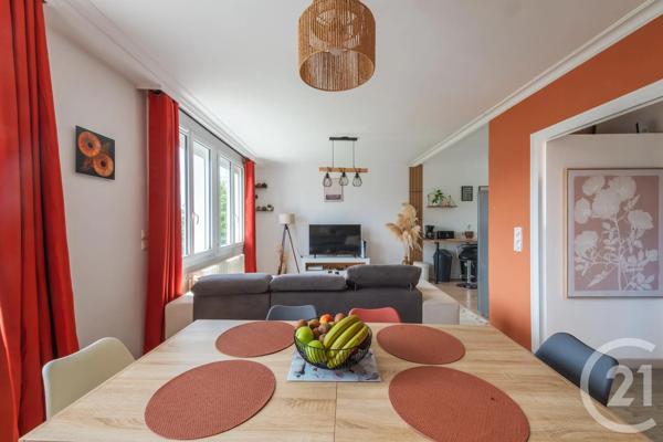 Maison à vendre  5 pièces - 102 m 2   LAVAL  - 53