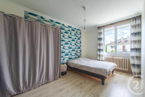 Maison à vendre  5 pièces - 102 m 2   LAVAL  - 53