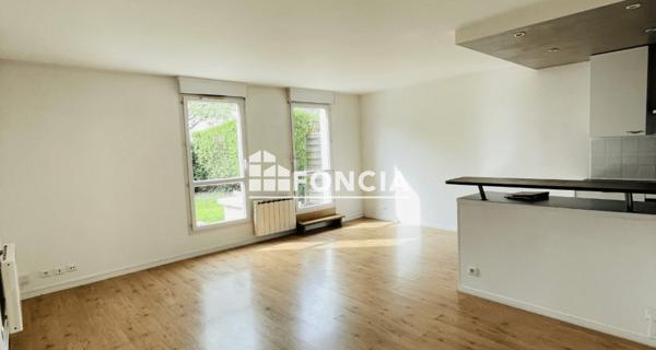 Location Appartement 2 pièces 53.17 m² - Viry-châtillon 91170