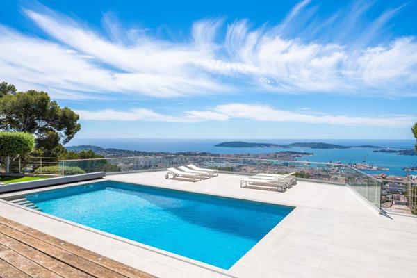 Vente Maison de luxe Toulon 10 Pièces 350 m²