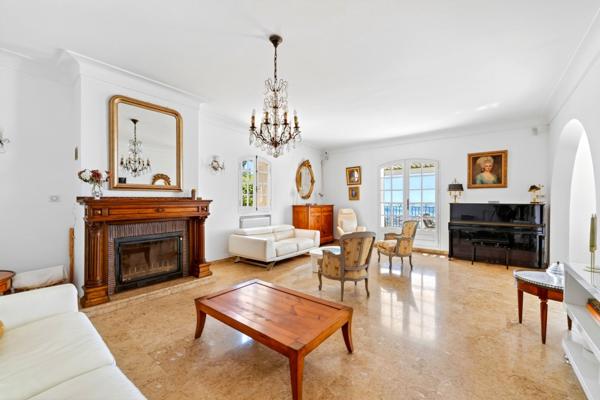 Vente Maison de luxe Toulon 10 Pièces 350 m²