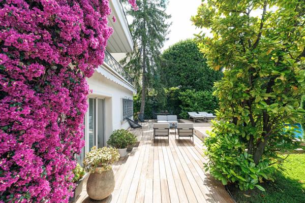 Vente Hôtel particulier Nice 10 Pièces 360 m²