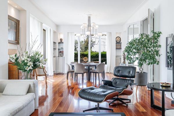 Vente Hôtel particulier Nice 10 Pièces 360 m²