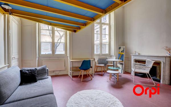 Appartement à vendre    1 pièce • 28,78 m2 Lyon 2