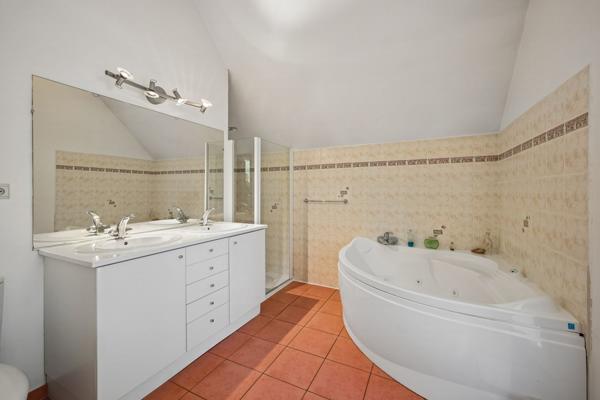Vente Maison de luxe Gif-sur-Yvette 20 Pièces 8050 m²