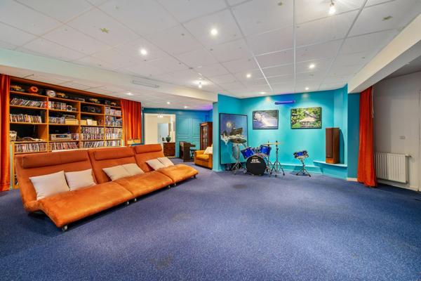 Vente Maison de luxe Gif-sur-Yvette 20 Pièces 8050 m²