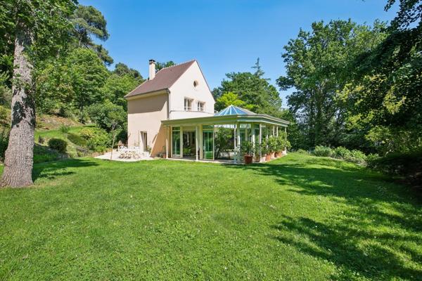 Vente Maison de luxe Gif-sur-Yvette 20 Pièces 8050 m²